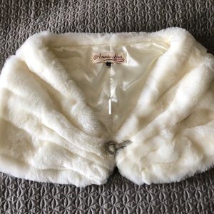 Faux fur stole